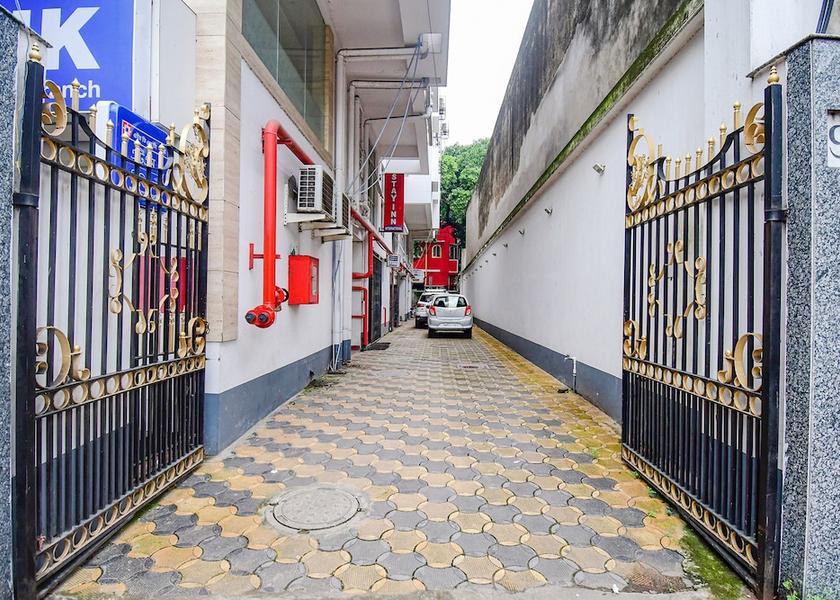 West Bengal Kolkata Parking