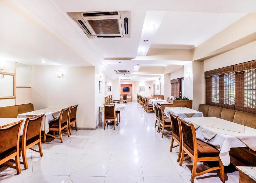 Maharashtra Pune Food & Dining