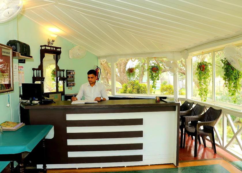 Madhya Pradesh Pachmarhi Food & Dining