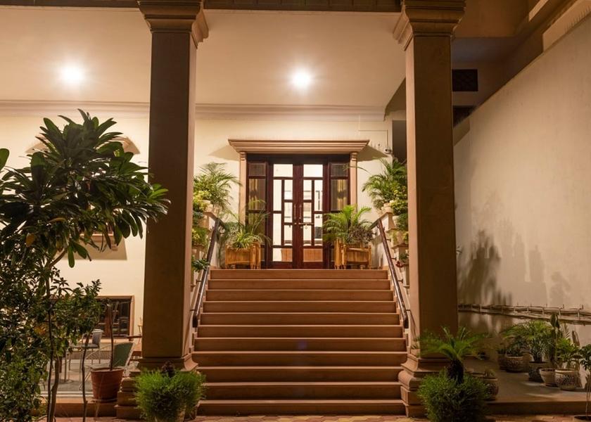 Rajasthan Jodhpur Property entrance