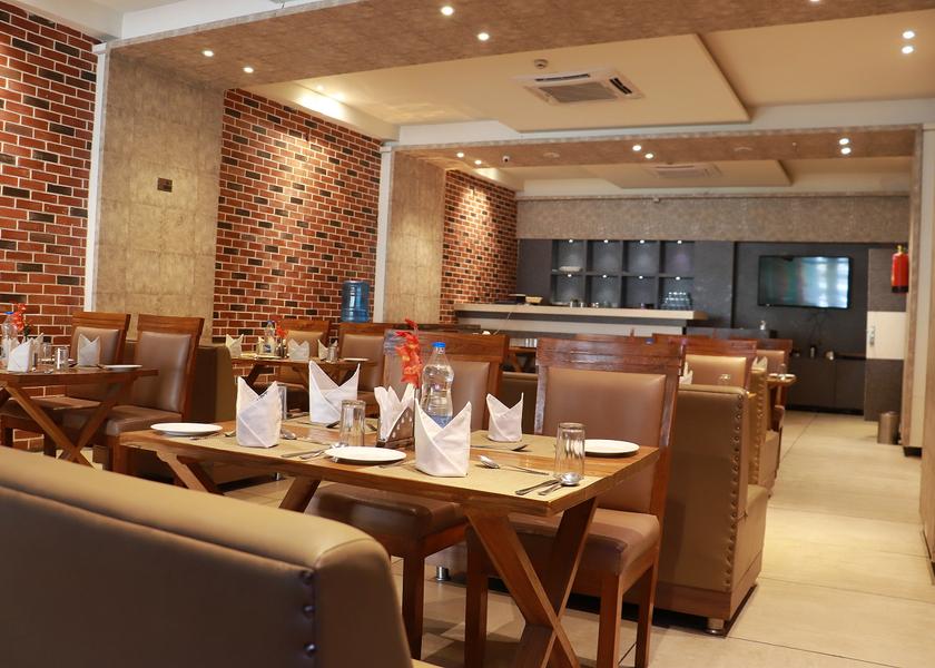Uttar Pradesh Lucknow Food & Dining
