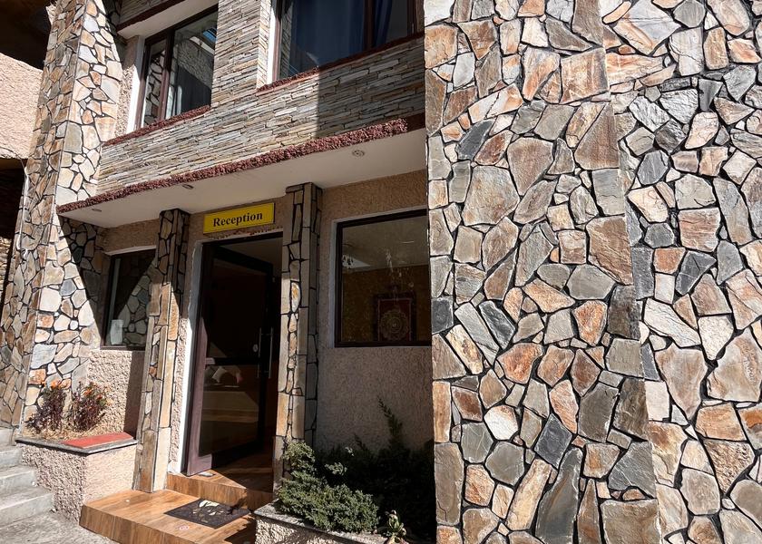 Uttarakhand Jageshwar Dham Hotel Exterior