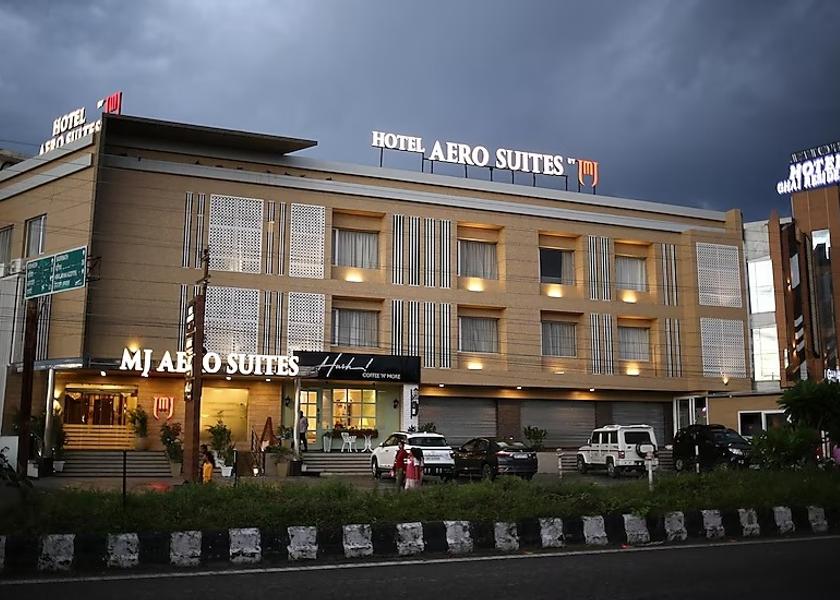 Uttarakhand Dehradun Hotel Exterior