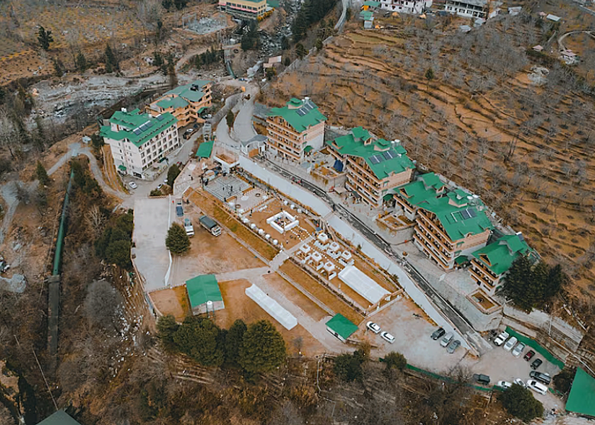 Himachal Pradesh Manali Hotel Exterior