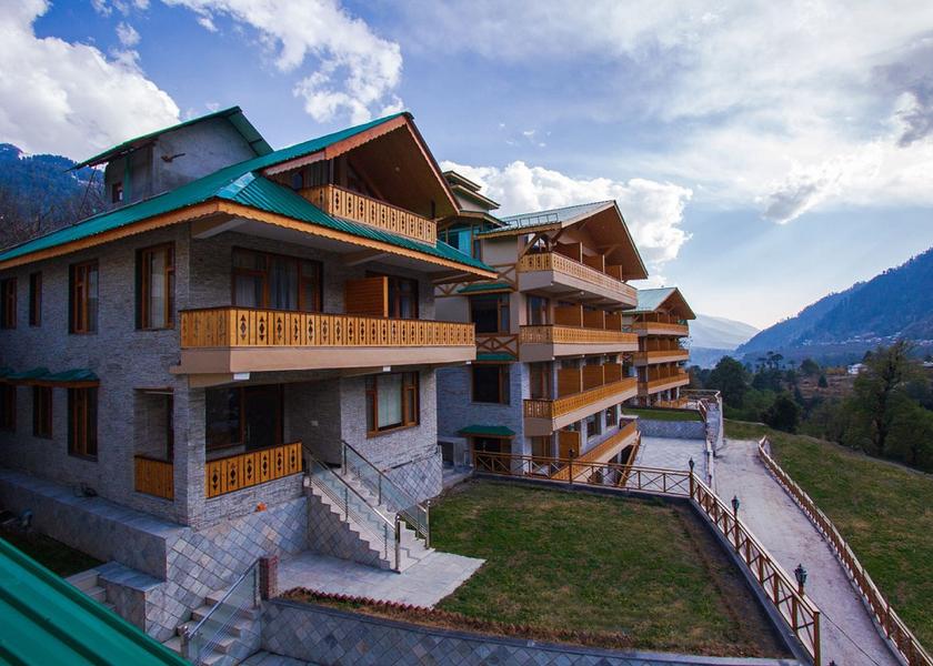 Himachal Pradesh Manali Hotel Exterior
