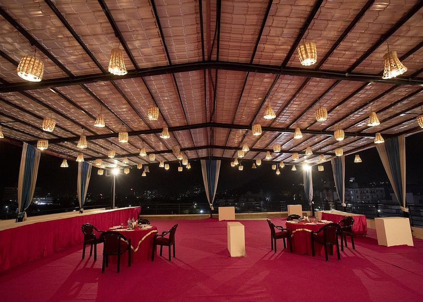 Rajasthan Udaipur Food & Dining