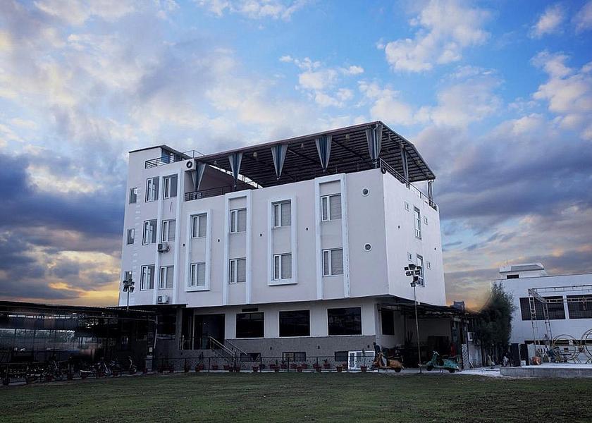 Rajasthan Udaipur Hotel Exterior