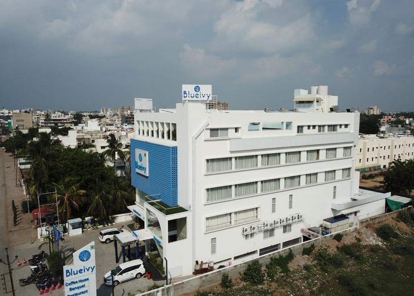 Gujarat Anand Hotel Exterior