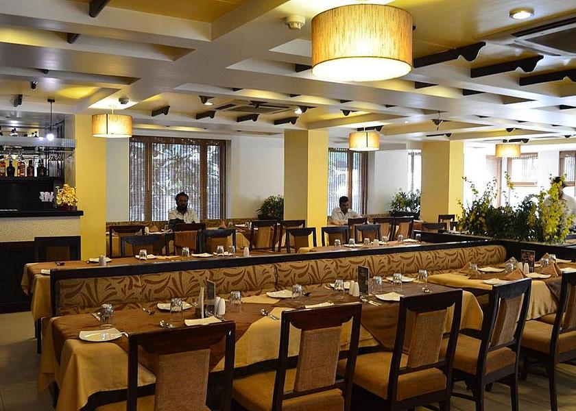 Maharashtra Pune Food & Dining
