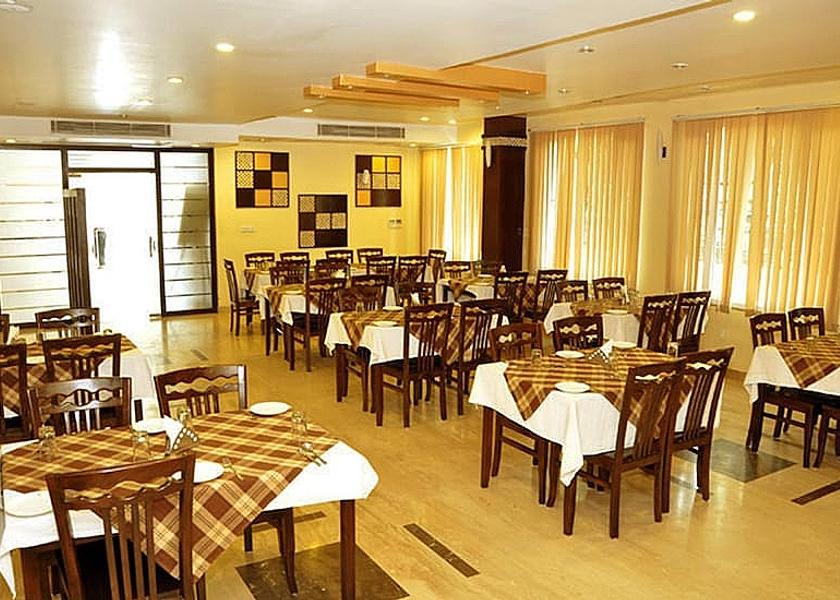 Rajasthan Udaipur Food & Dining