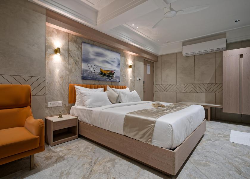 Gujarat Ahmedabad GOLD JACUZZI - A Luxurious Retreat