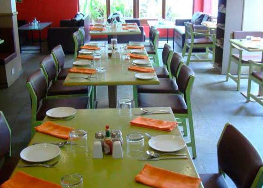 Gujarat Vadodara Food & Dining
