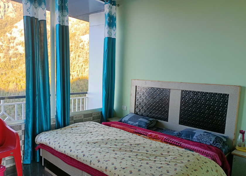 Uttarakhand Dhanaulti Super deluxe with balcony 