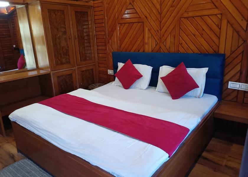 Uttarakhand Nainital Triple Bed ( No View )
