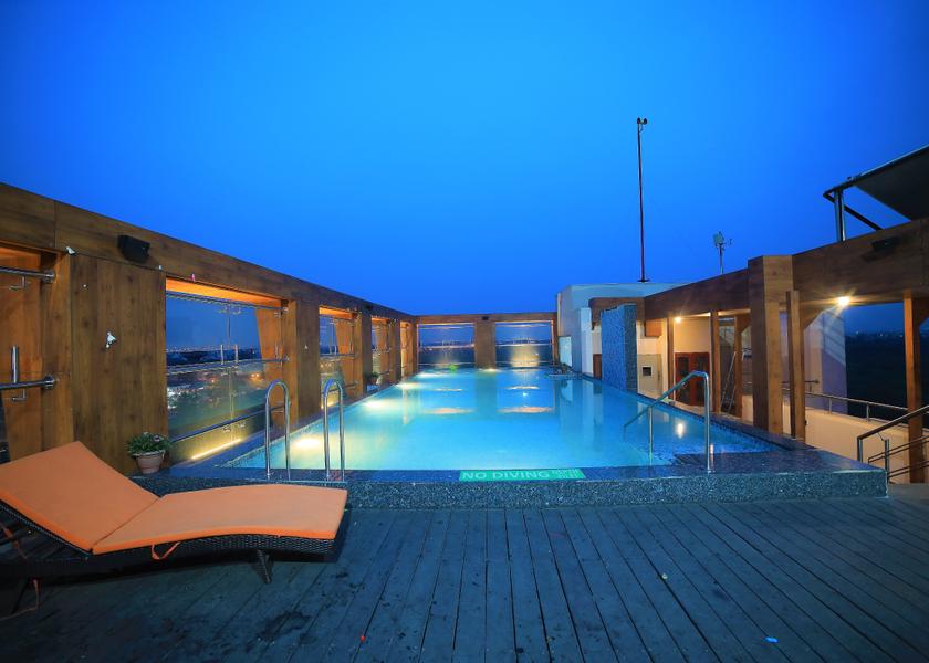 Delhi Delhi Pool