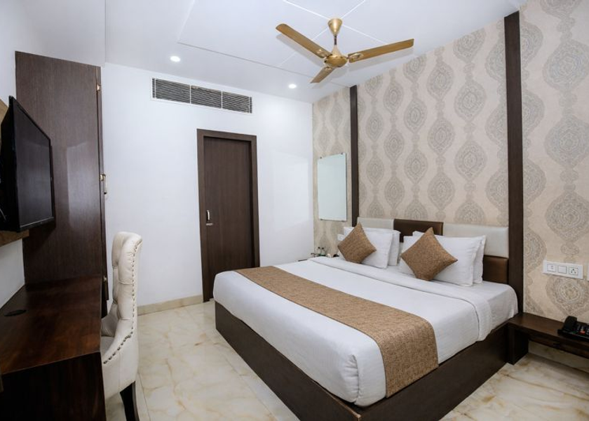Punjab Amritsar Deluxe Room ( 2 Minute Walk to Golden Temple )