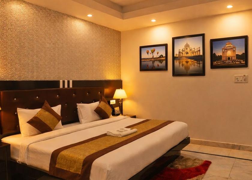 Uttar Pradesh Noida Deluxe Room