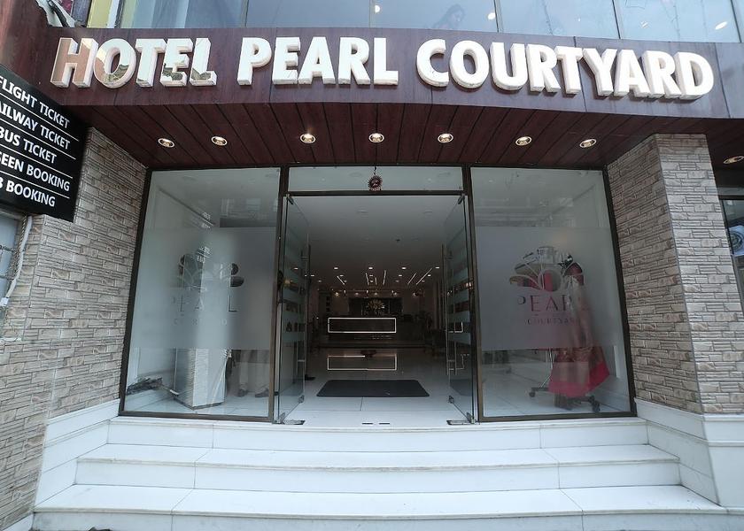 Uttar Pradesh Varanasi Hotel Exterior