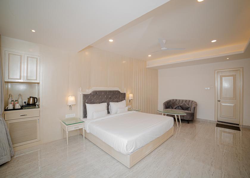 Uttar Pradesh Varanasi JUNIOR SUITE ROOM