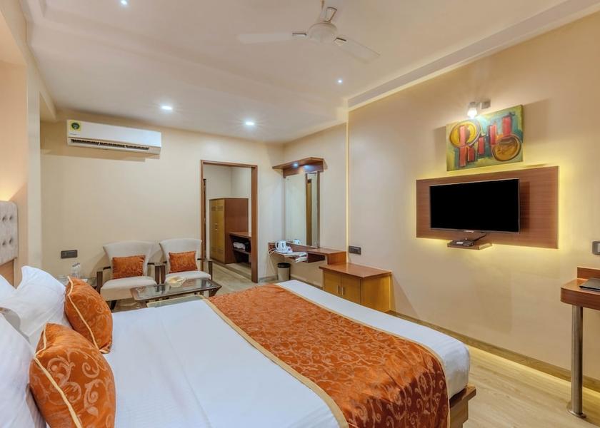 Gujarat Vadodara Room