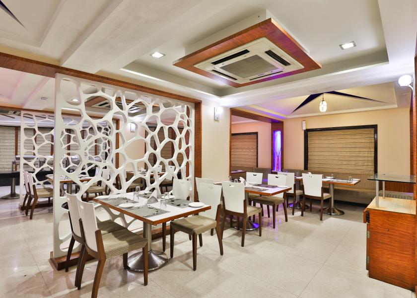 Gujarat Vadodara Food & Dining