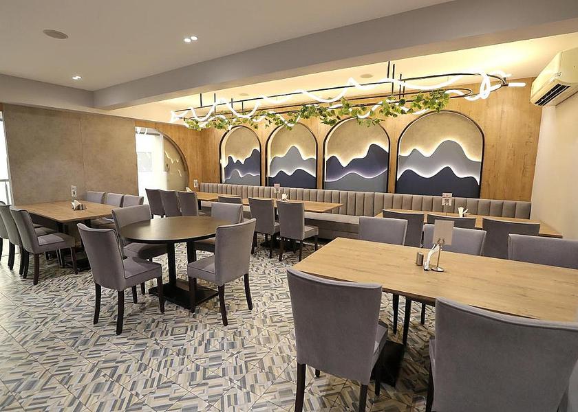 Gujarat Surat Food & Dining