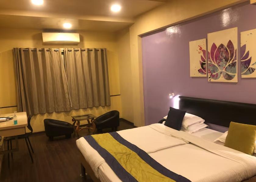 Maharashtra Pune Super Deluxe Non AC (Free Wi-Fi) Guest Age 21 & Above