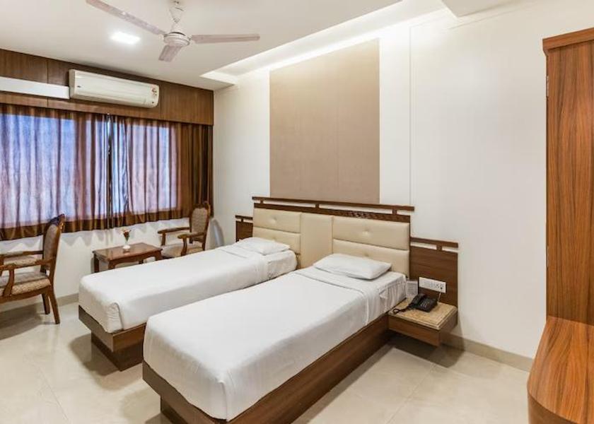 Maharashtra Nashik Golden Twin Room