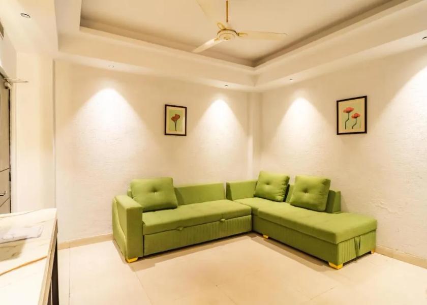 Uttarakhand Rishikesh Public Areas