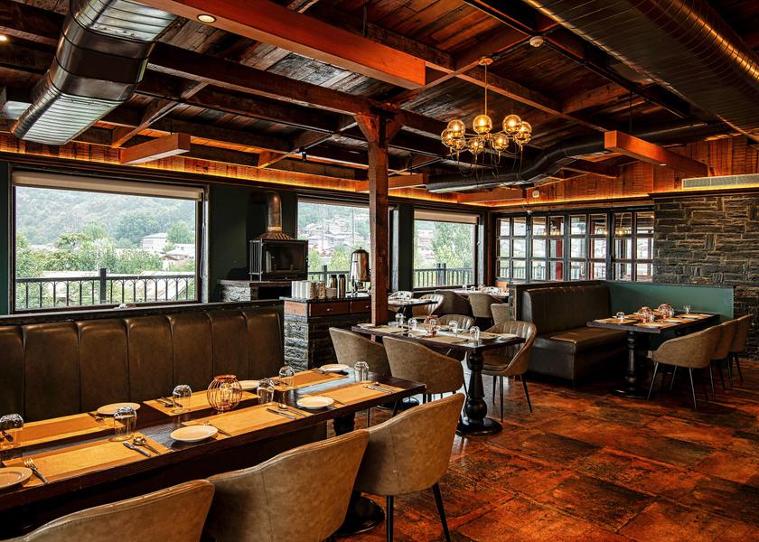 Jammu and Kashmir Srinagar Food & Dining