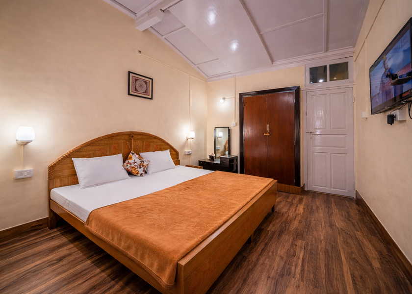 Uttarakhand Nainital 1st Floor Lake View family Suite