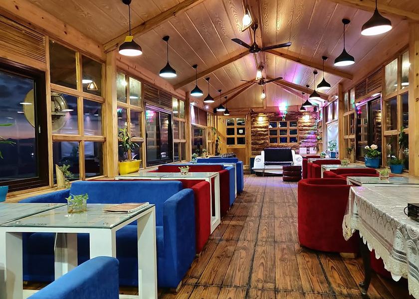 Uttarakhand Mussoorie Food & Dining