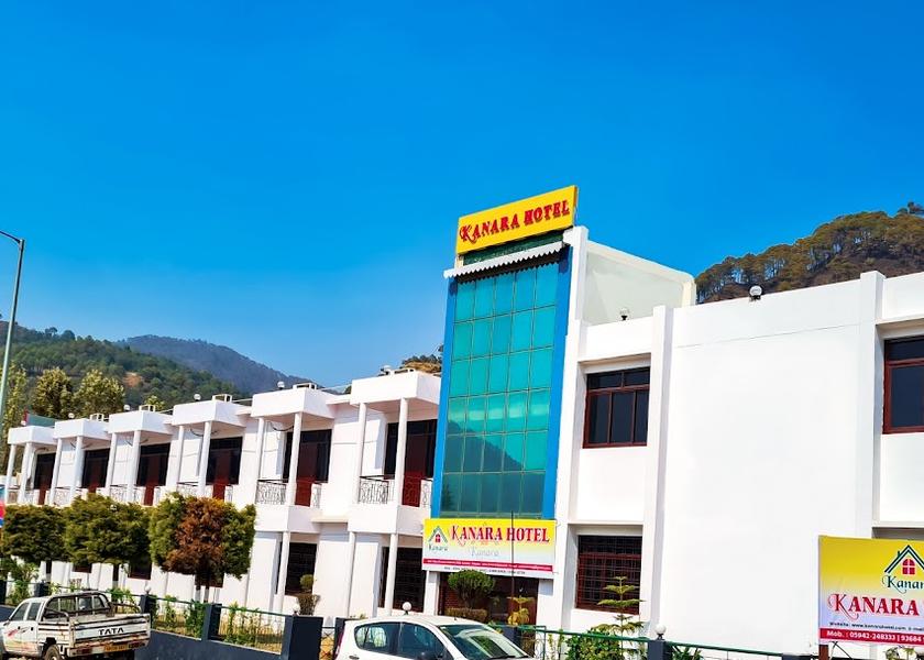 Uttarakhand Bhimtal Hotel Exterior
