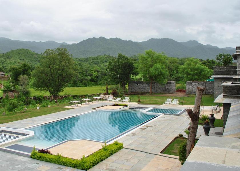 Rajasthan Ranakpur Swimming pool [outdoor]