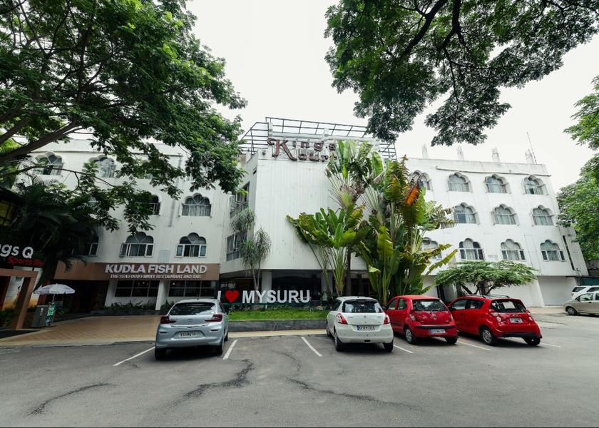 Karnataka Mysore Hotel Exterior