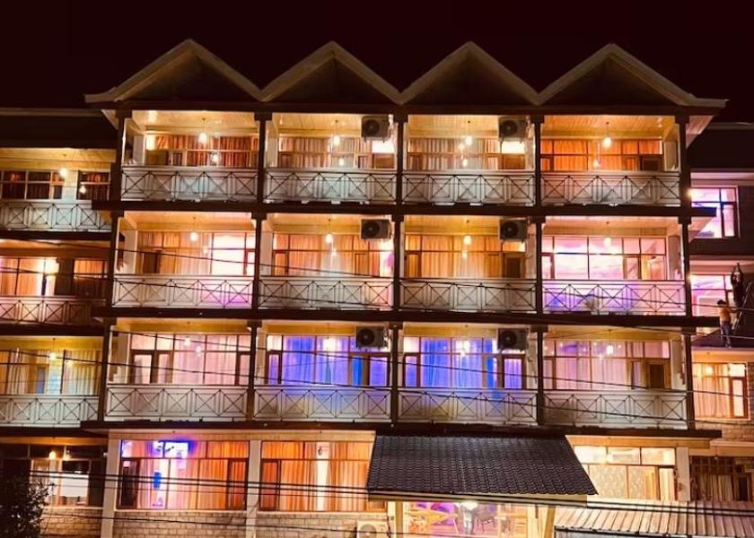 Himachal Pradesh Manali Hotel Exterior