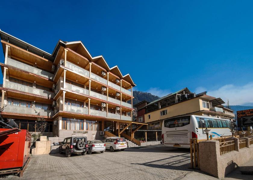 Himachal Pradesh Manali Hotel Exterior
