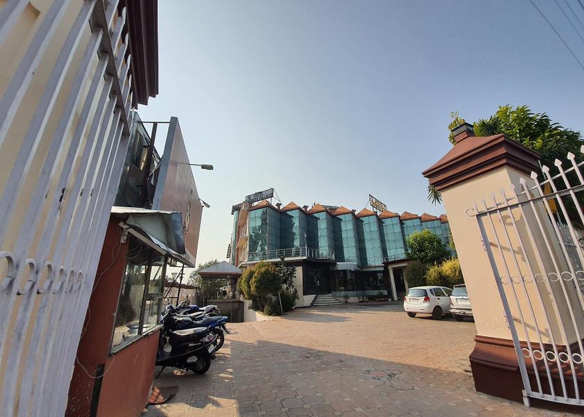 Uttarakhand Dehradun Hotel Exterior