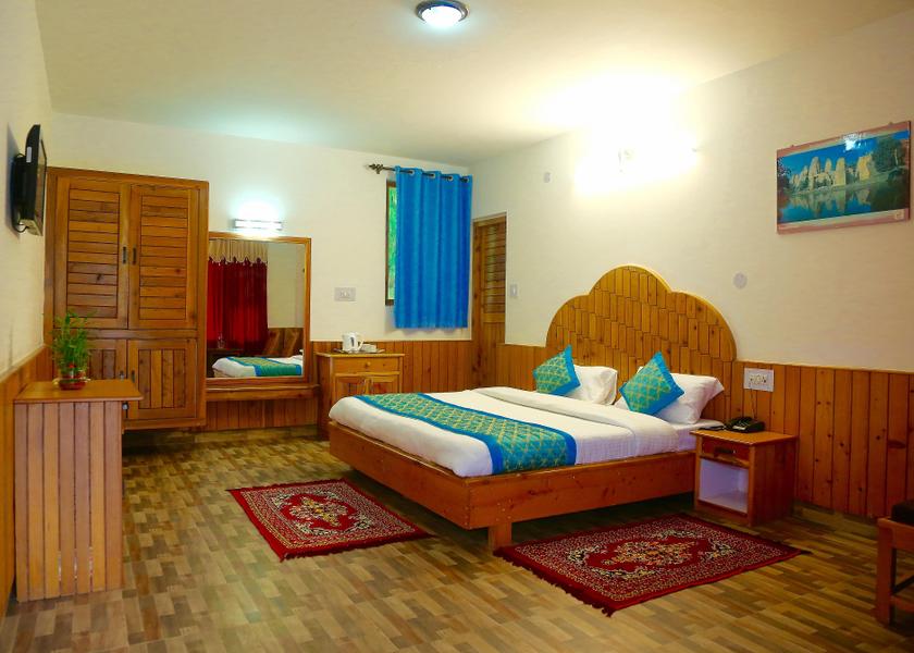 Himachal Pradesh Manali Deluxe Room