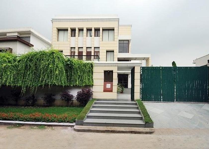 Haryana Gurugram Hotel Exterior