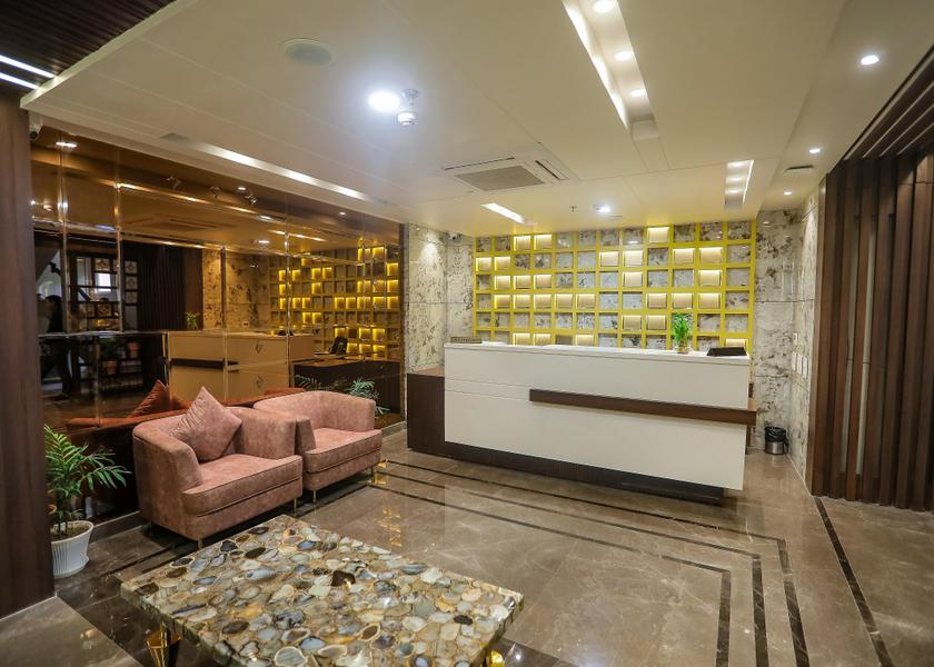 Uttar Pradesh Varanasi Public Areas