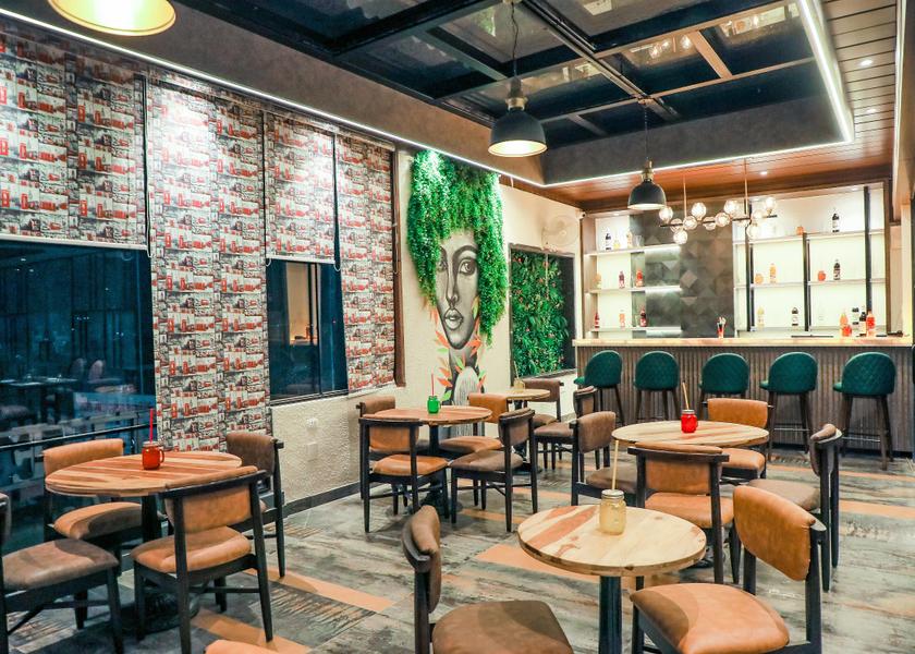 Uttar Pradesh Varanasi Food & Dining