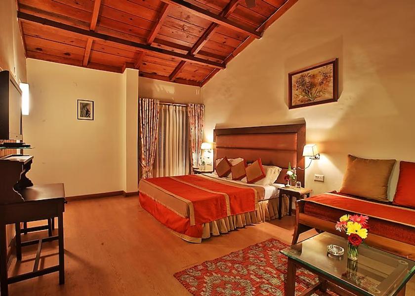 Uttarakhand Nainital Deluxe Partial Lake Partial Forest (Middle Court) Room