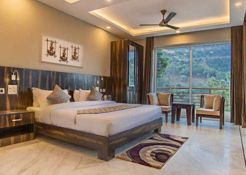 Himachal Pradesh Parwanoo Room