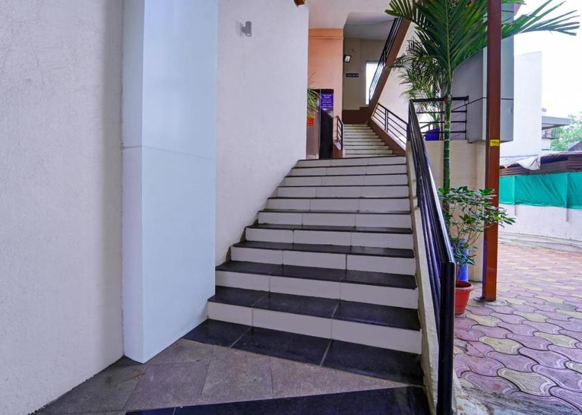 Maharashtra Satara Hotel Exterior