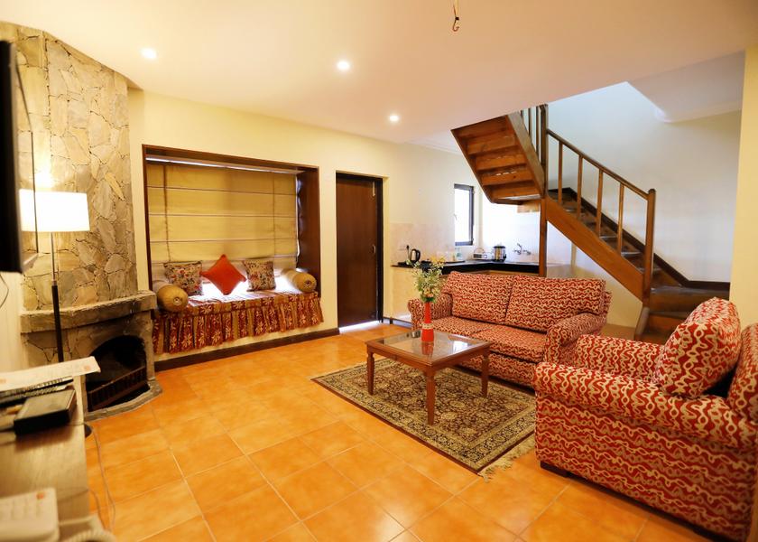 Uttarakhand Ranikhet Family Suite with Balcony