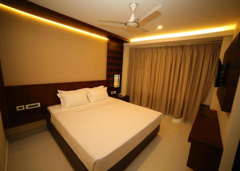Kerala Perintalmanna Connecting AC Room