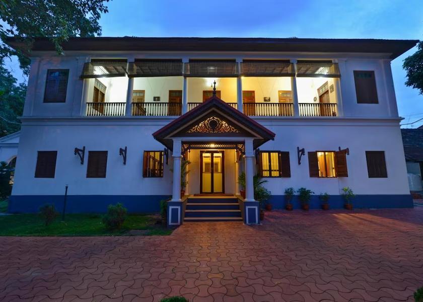 Kerala Thiruvananthapuram Hotel Exterior