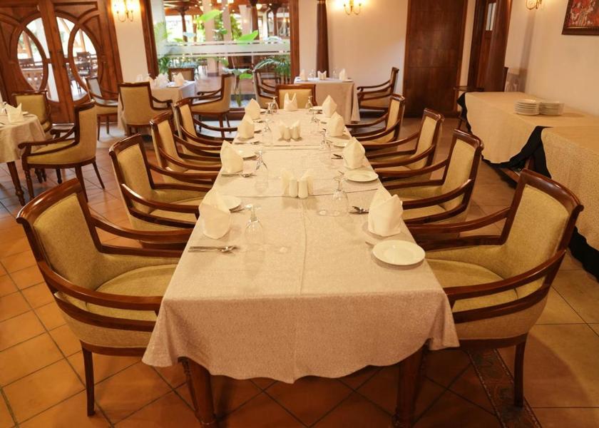 Kerala Kumarakom Restaurant