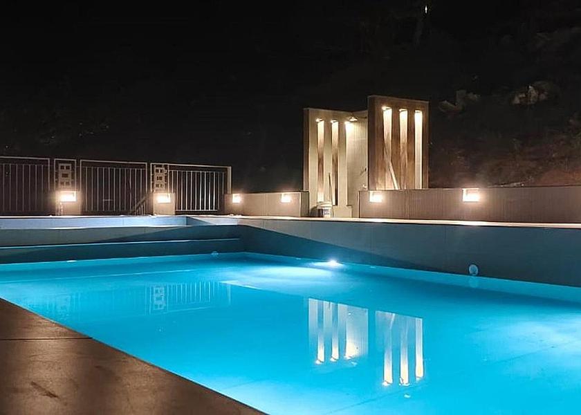 Kerala Munnar Pool